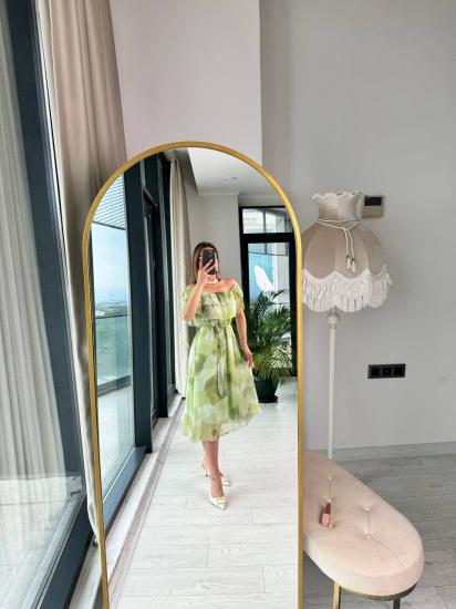 Yeşil Desenli ipekli Şifon Astarlı Yakası Lastikli Elbise